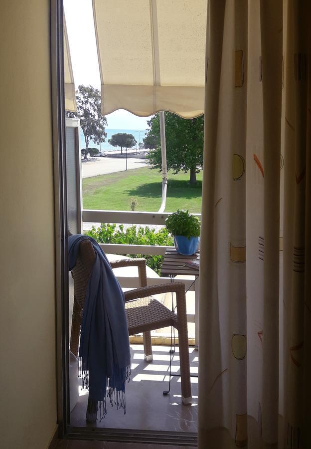 Hotel Florakis Livanátai Buitenkant foto